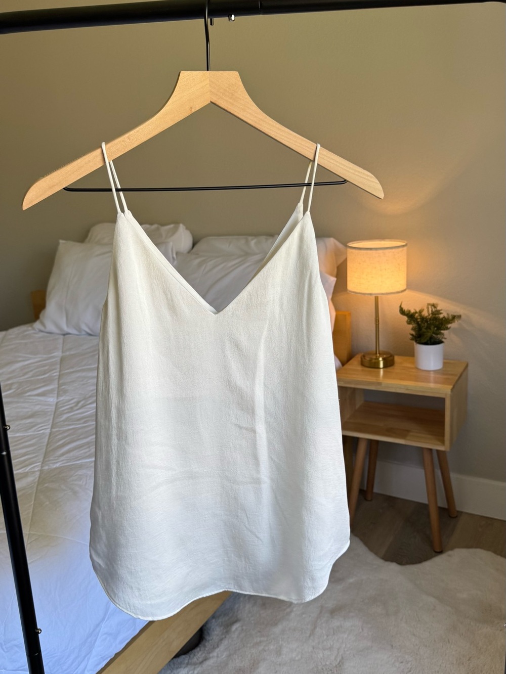 Express Ivory V-Neck Spaghetti Strap Camisole